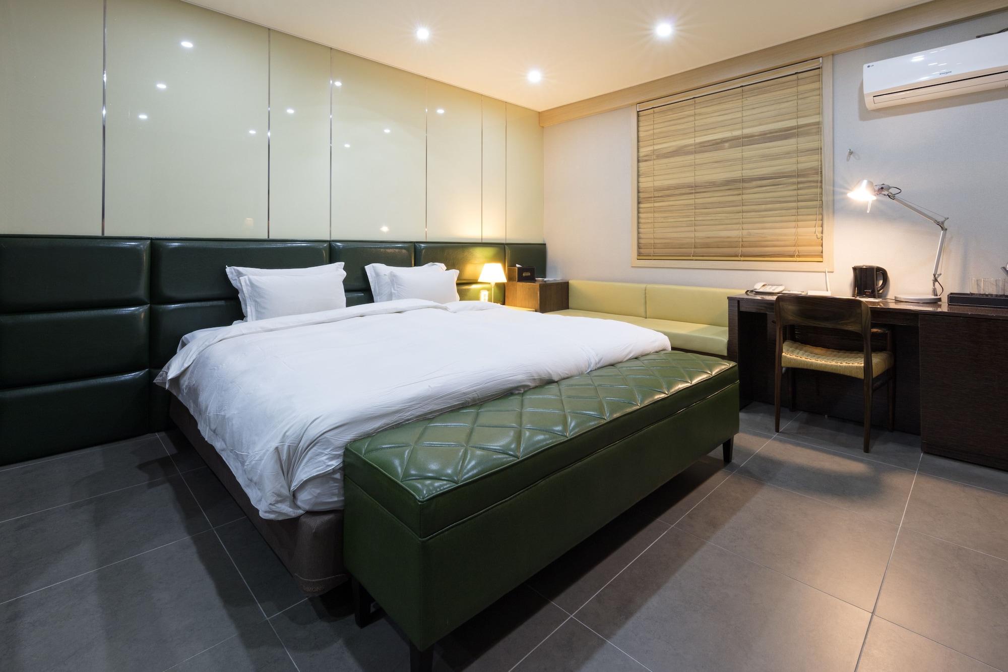 Hotel France Gwangju Metropolitan City ภายนอก รูปภาพ