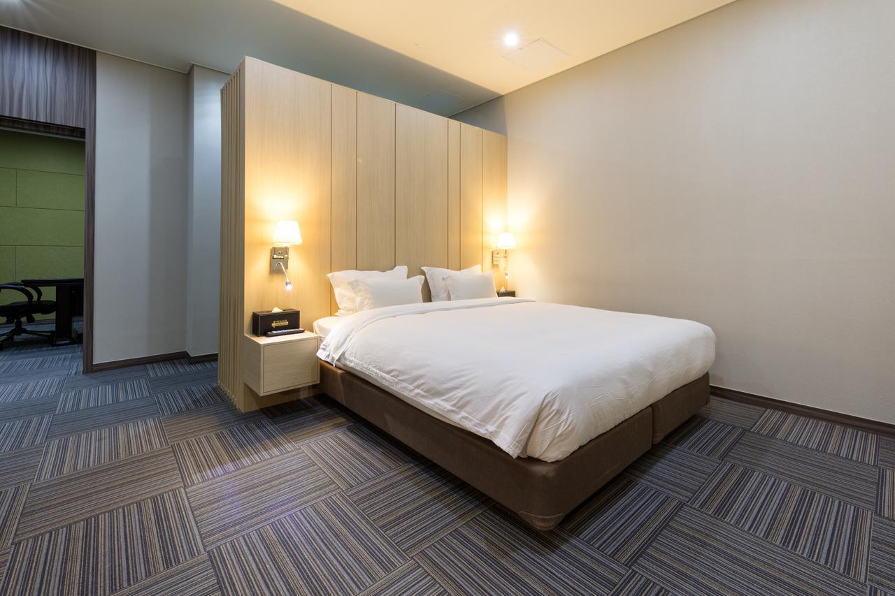 Hotel France Gwangju Metropolitan City ภายนอก รูปภาพ