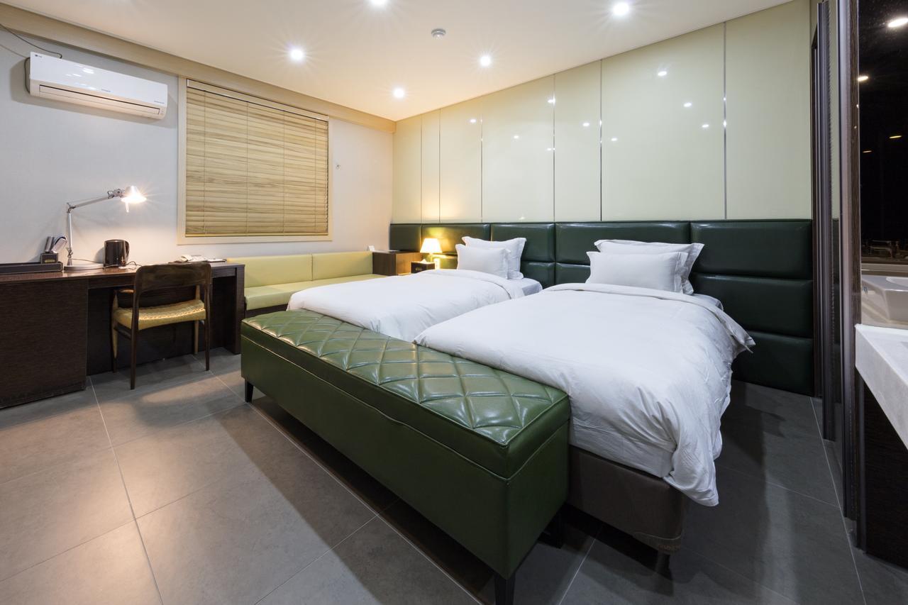 Hotel France Gwangju Metropolitan City ภายนอก รูปภาพ