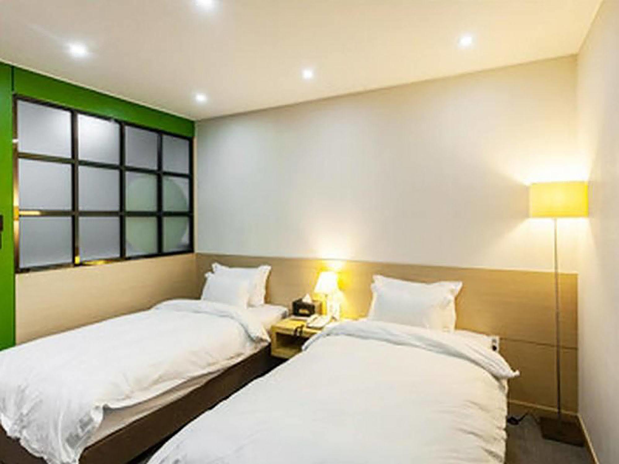 Hotel France Gwangju Metropolitan City ภายนอก รูปภาพ